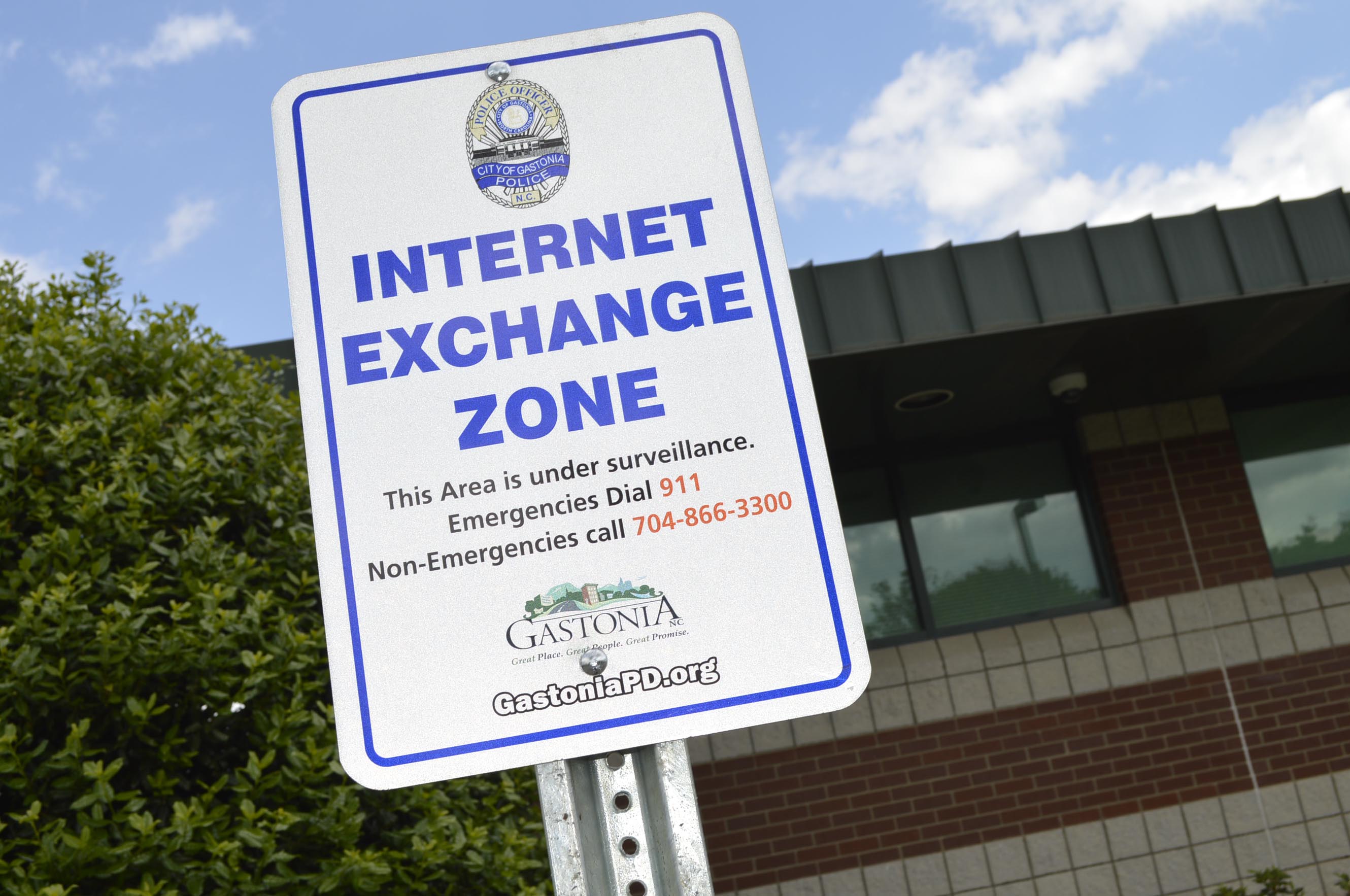 Internet Exchange Zone Sign